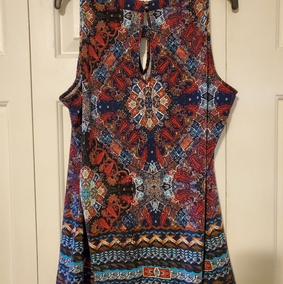 Ladies top - Picture 6 of 8